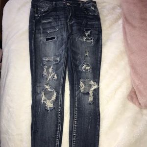 Ripped skinny jeans